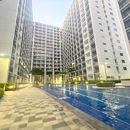 Rmd Luxe Staycation By Opmmi Манила Экстерьер фото